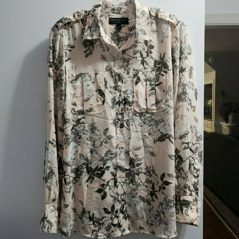 Banana Republic Sheer Floral Utility Shirt Size Small